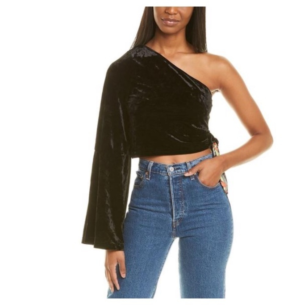 Free People Loving This Top Velvet One Shoulder Top